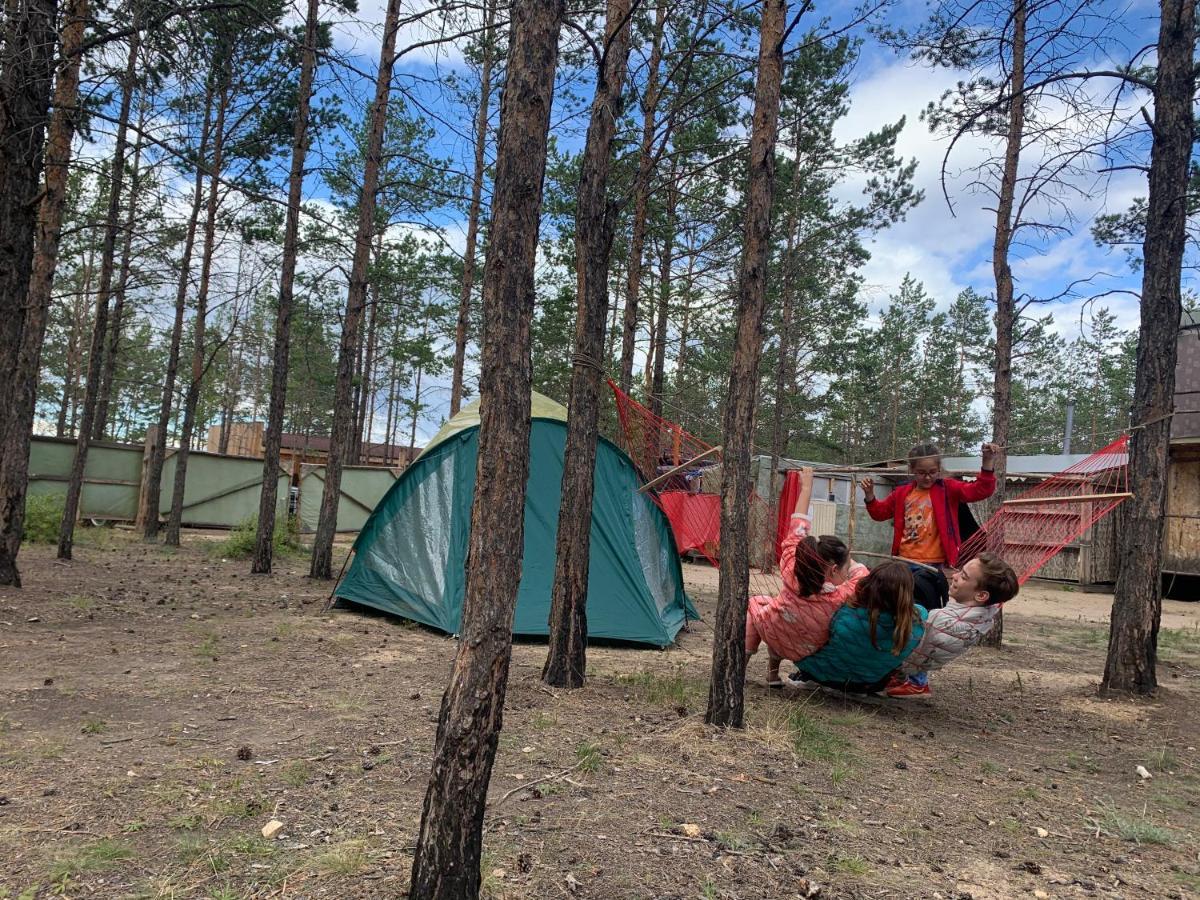 Kemping Cvetok Pod Snegom Khuzhir Dış mekan fotoğraf